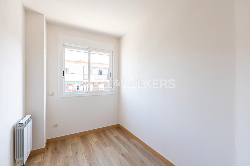 Foto 989d8547-3a30-4b86-aaf4-7608dad12583. Apartament amb calefacció aparcament a Butarque Madrid