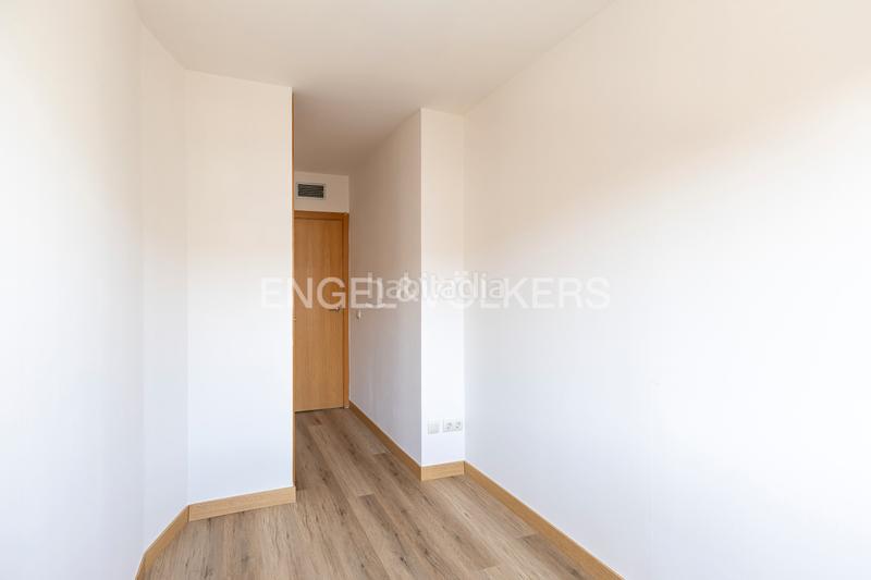Foto ccbe6df4-b736-40b2-8257-0e44ab44ea6e. Apartament amb calefacció aparcament a Butarque Madrid