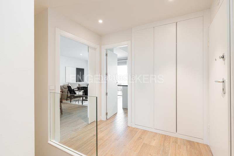 Foto 1c0e313e-2171-47ff-b013-9a9ebdc6ba0e. Alquiler apartamento bajo dúplex amueblado con jardín en boadilla en Boadilla del Monte