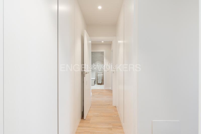 Foto 584e0bb7-7c19-47a5-93cd-f67c2b5fcdf5. Alquiler apartamento bajo dúplex amueblado con jardín en boadilla en Boadilla del Monte