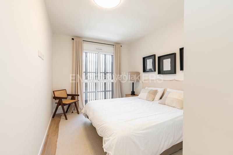 Foto 373c9499-d0a3-4274-8d7d-4c3cc51d3ebd. Lloguer apartament amb calefacció aparcament piscina a Boadilla del Monte