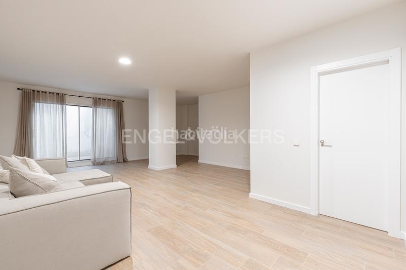 Foto f16ba6c1-e9dd-4863-af9c-11151fcf26fe. Lloguer apartament amb calefacció aparcament piscina a Boadilla del Monte