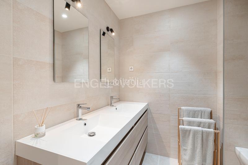 Foto fe0d950c-7571-4dad-b646-0e566c1432e9. Lloguer apartament amb calefacció aparcament piscina a Boadilla del Monte
