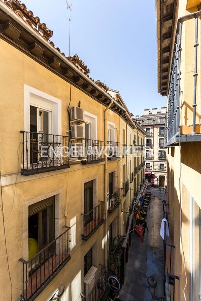 Foto 525f7c77-8c5f-4f29-a99f-5fc50ad39aa0. Pis amb calefacció a Sol Madrid