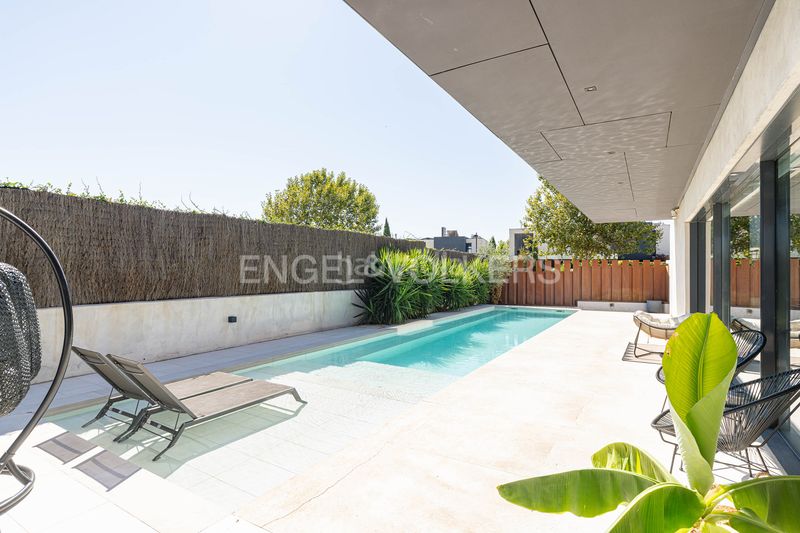 Foto 465c8706-939e-4a65-b106-5cc8a61ebad8. Casa amb calefacció aparcament piscina a Valdecabañas Boadilla del Monte