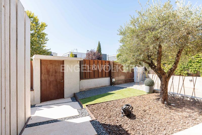 Foto 980c6a3e-eed1-4b86-89f6-e8cdc89e3ad2. Casa amb calefacció aparcament piscina a Valdecabañas Boadilla del Monte