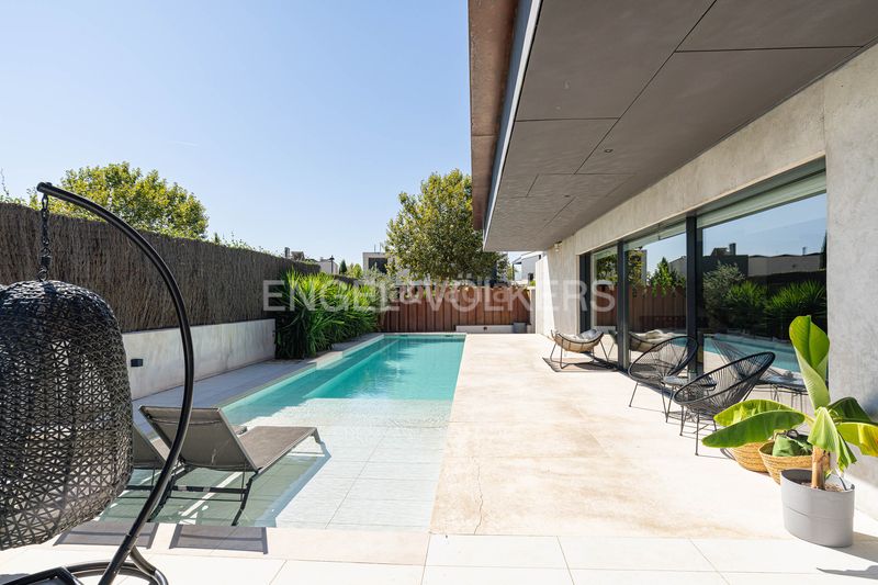 Foto b17b02b5-d093-4fa1-b9aa-53baa96e8660. Casa amb calefacció aparcament piscina a Valdecabañas Boadilla del Monte
