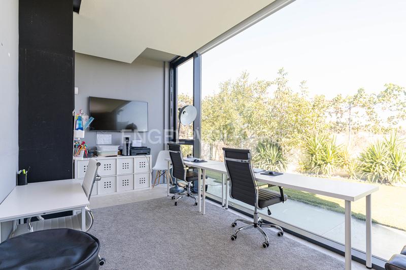 Foto ca1daee2-4e8f-4c30-8e37-e75fb2043a90. House with heating parking pool in Valdecabañas Boadilla del Monte