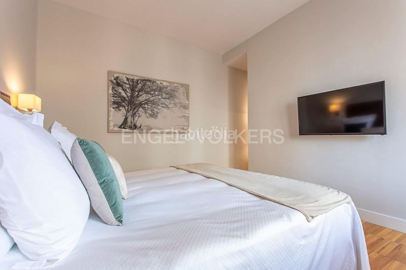Foto e5a8363f-ad1d-4d0c-a53a-cdc450ca64f0. Alquiler apartamento piso de lujo en salamanca en Madrid