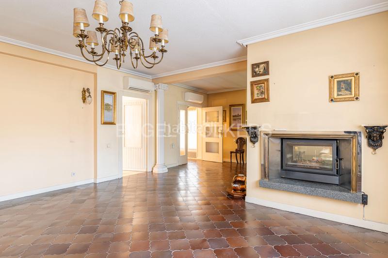 Foto 5be7f54e-ee00-4ce9-8636-f728f75b8cb2. Casa unifamiliar con exclusiva ubicación en Pueblo Pozuelo de Alarcón