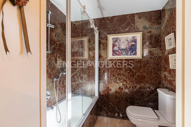 Foto ae9c1487-3661-42f0-86c1-f56699fb897a. Casa unifamiliar con exclusiva ubicación en Pueblo Pozuelo de Alarcón