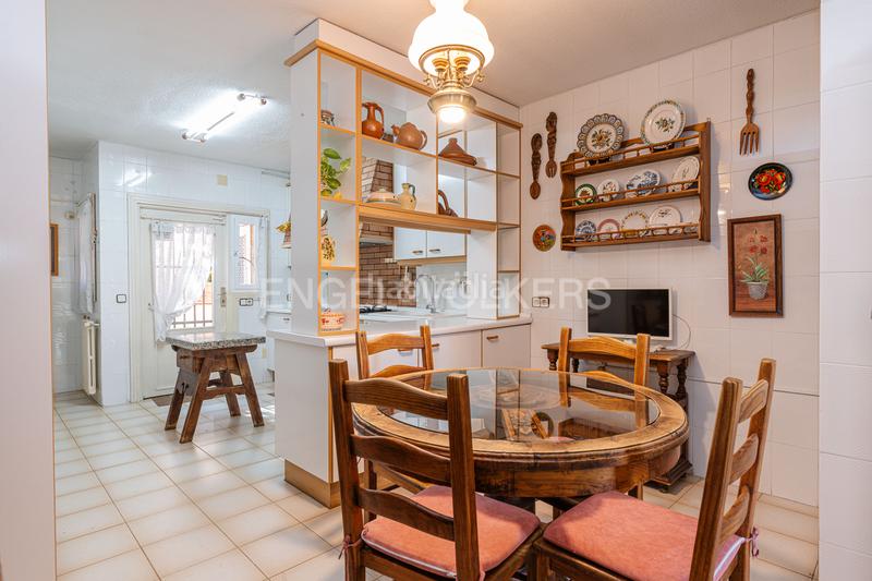 Foto c55dcd9d-7270-487b-82c3-49be90252607. Casa unifamiliar con exclusiva ubicación en Pueblo Pozuelo de Alarcón