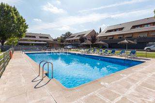 Location Maison jumelée  Calle isla de tabarca. Magnífico chalet  pareado de esquina en urbanización cerrada