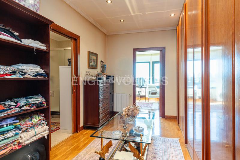 Foto f94b5a1f-8b73-469d-b68f-8e684bae5e08. Maison avec chauffage piscine dans Hoyo de Manzanares