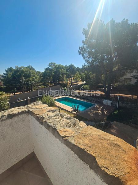 Foto 55e3b82d-f5bd-4045-9855-9836875aae36. Lloguer casa amb calefacció aparcament piscina a Becerril de la Sierra