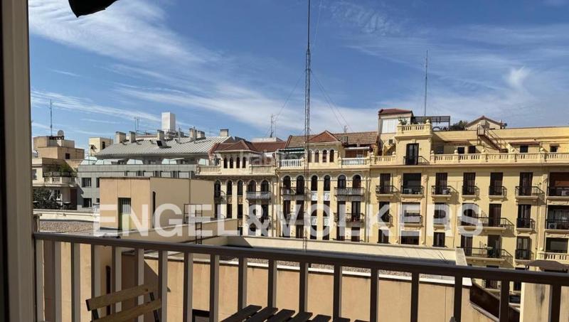 Foto f8de0f47-17c2-4bd5-8002-7291dd5ff7eb. Miete appartement mit heizung in Argüelles Madrid