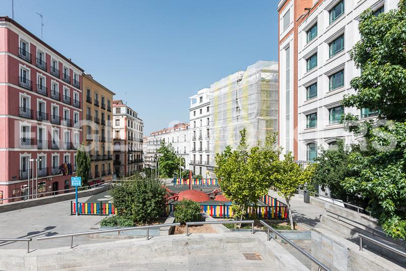 Foto 0c79b556-2132-4ca0-9d2c-d2653985f003. Apartamento singular dúplex reformado de los austrias en Madrid