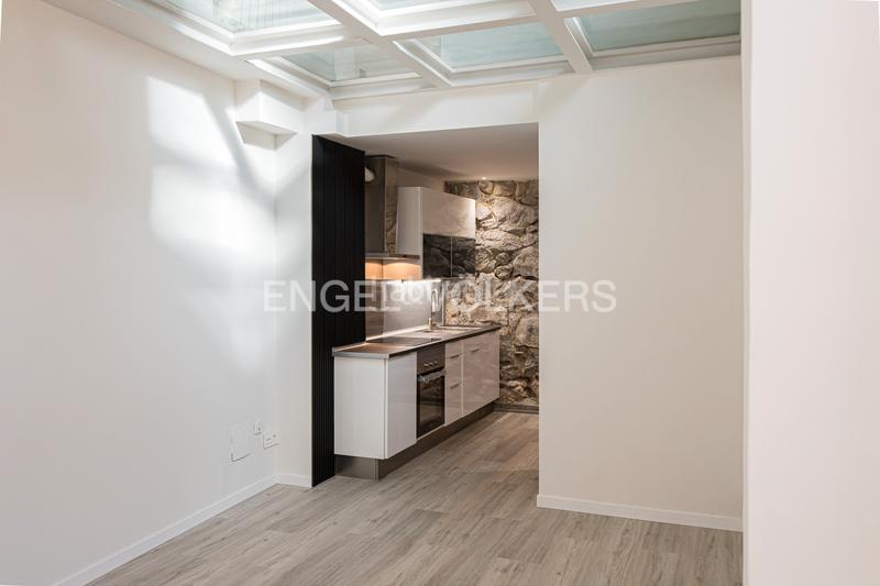 Foto fce7838d-c8e3-405f-b3da-ca2cce215fd0. Apartamento singular dúplex reformado de los austrias en Madrid