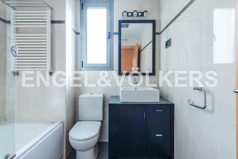 Foto aa4a0b89-a430-4cb8-a328-aae54d64eff7. Affitto piccolo appartamento con riscaldamento parcheggio piscina in Madrid