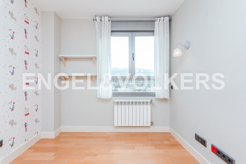 Foto 6a7d37d8-62d5-4639-a4e1-20588bd96f6b. Rent apartment with heating parking pool in Aravaca Madrid