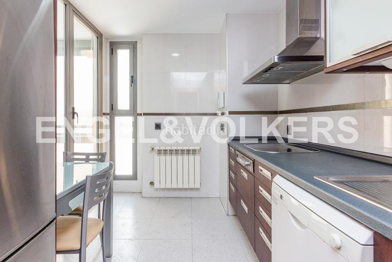 Foto 6bee323d-01f8-4402-91e9-f8577d5600a5. Rent apartment with heating parking pool in Aravaca Madrid