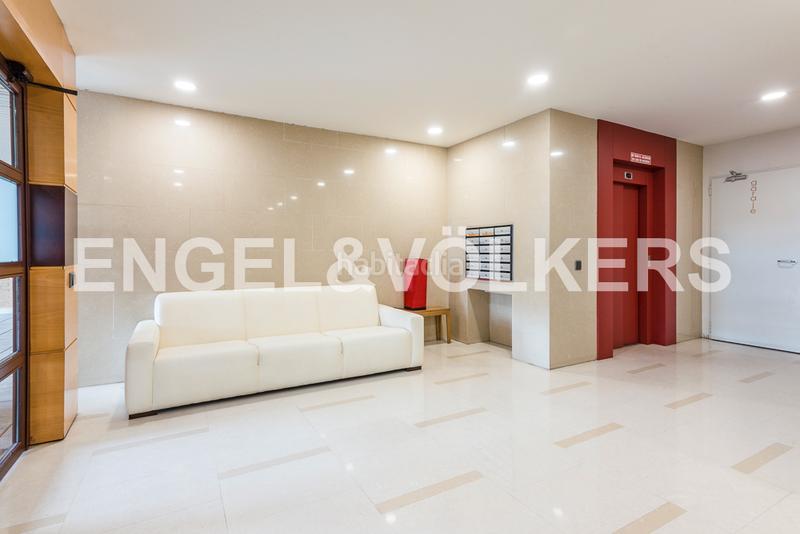 Foto 84c26dd8-312b-4dd2-853a-bd21a7df7c53. Rent apartment with heating parking pool in Aravaca Madrid