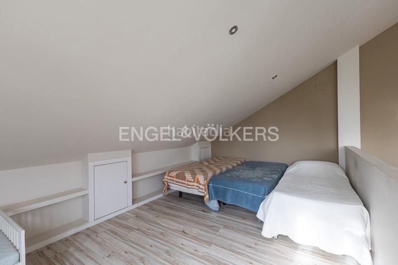 Foto 564da08e-6fb4-46b8-9996-729ad8721bde. House with heating parking pool in Miramadrid Paracuellos de Jarama