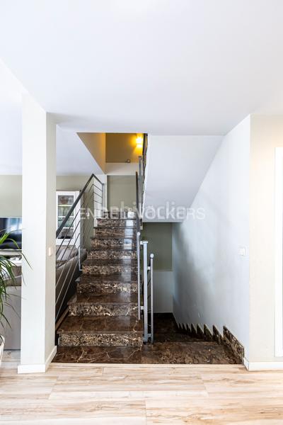 Foto 5a32820b-3e3a-41b6-bff5-4f4fa15609d6. House with heating parking pool in Miramadrid Paracuellos de Jarama