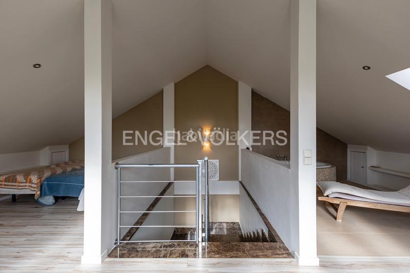 Foto 7d6121ea-8c65-4040-bf1e-69b09b3a665b. House with heating parking pool in Miramadrid Paracuellos de Jarama