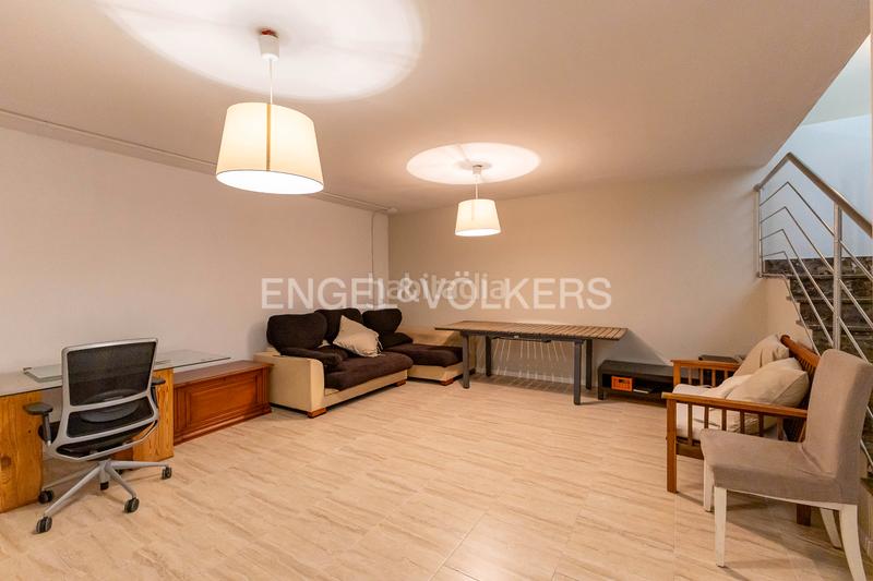 Foto 9302b575-8285-4d82-bee5-fc43e1409ffb. House with heating parking pool in Miramadrid Paracuellos de Jarama