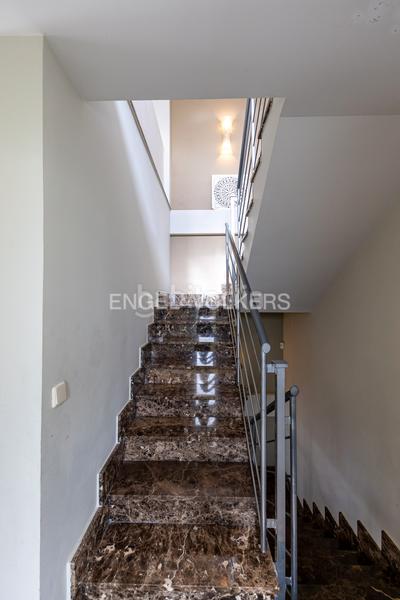 Foto c139035d-33bb-44d5-b909-405e9f10096d. House with heating parking pool in Miramadrid Paracuellos de Jarama