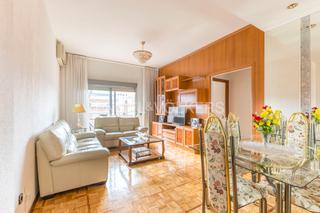 Lloguer Apartament a Pacífico. Luminosa vivienda con terraza muy cerca del retiro