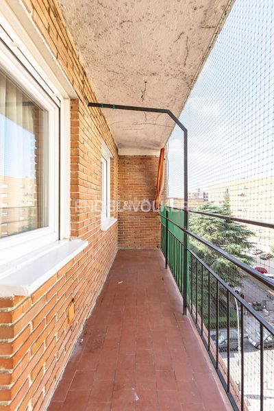 Foto f9c0233a-1d27-4c96-bd28-7494a239372e. Pis amb calefacció a Aluche Madrid