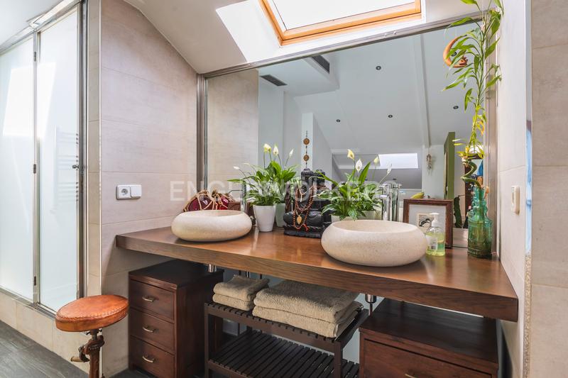 Foto 891207f6-3d9c-4252-a15a-444c2a40a8ce. Miete dachwohnung mit heizung in Justicia-Chueca Madrid