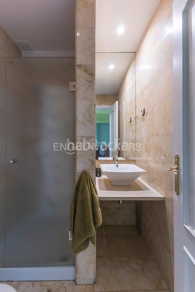 Foto d9b5eda6-f0f0-40f9-9c57-c5edb7a53fe2. Miete dachwohnung mit heizung in Justicia-Chueca Madrid