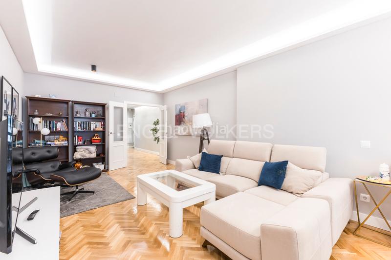 Foto aed37ea7-a346-4d23-8b23-2a9047bec4f5. Piccolo appartamento con riscaldamento parcheggio in Madrid