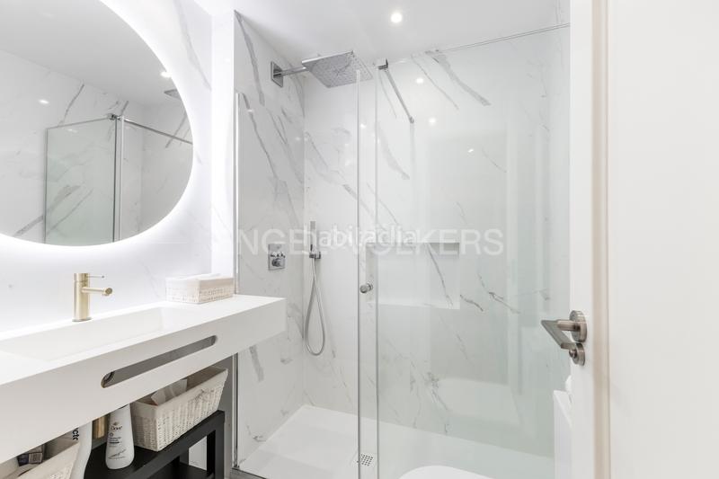 Foto dac093a4-cf80-4e25-b34c-9360ad513b49. Piccolo appartamento con riscaldamento parcheggio in Madrid