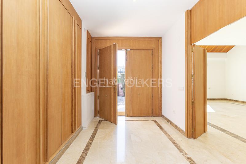Foto 081bd457-64e4-48d1-bf23-f506d7d09bd8. Alquiler casa magnífico chalet reformado en urb. valdepastores en Boadilla del Monte