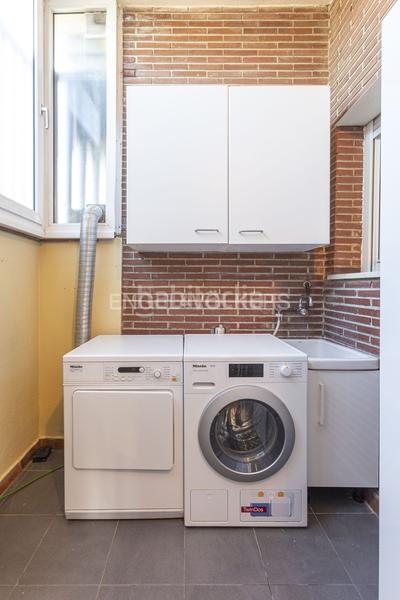 Foto a6a3ddd1-0e32-4e7e-8da5-46b63399ae5c. Alquiler casa magnífico chalet reformado en urb. valdepastores en Boadilla del Monte