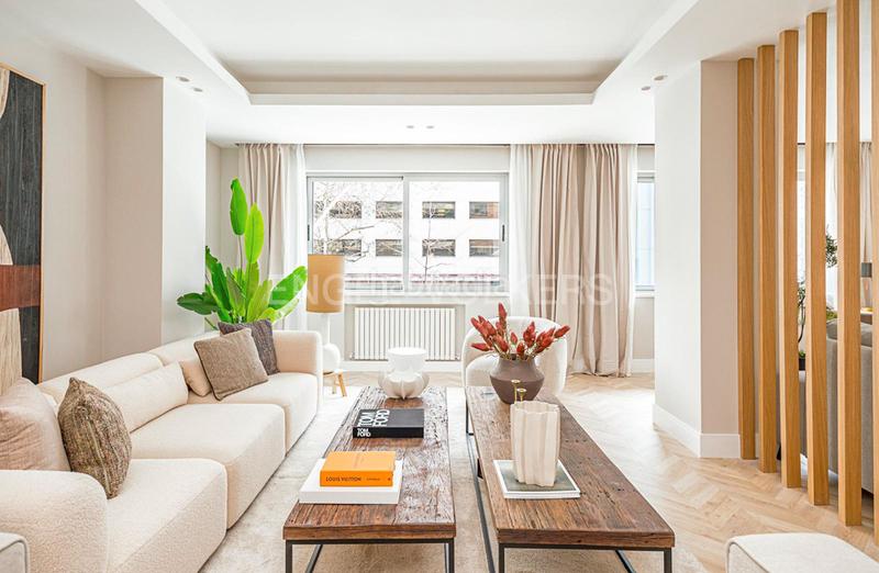 Foto 1c9c5a9e-67c5-4d6f-8445-abc81fdc563d. Appartement avec chauffage dans Castellana Madrid