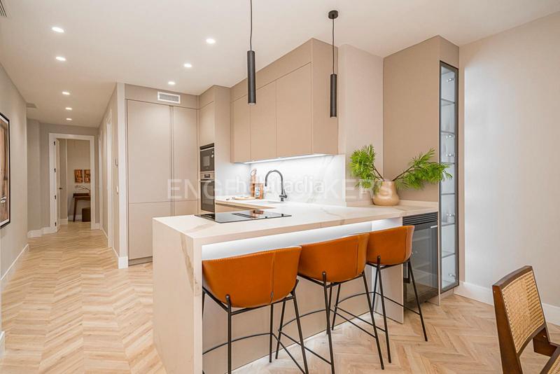 Foto e229d09c-1d5a-49a9-8ab8-6fb34655e0cc. Appartement avec chauffage dans Castellana Madrid