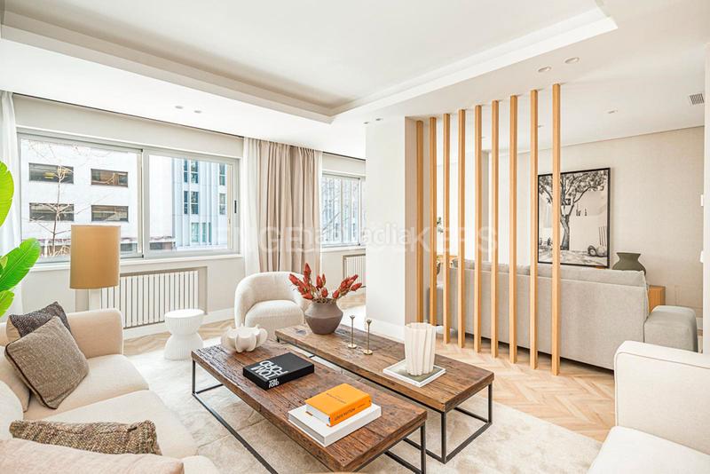 Foto fe61fedd-2c73-4bc2-87ab-0af9754fe53b. Appartement avec chauffage dans Castellana Madrid