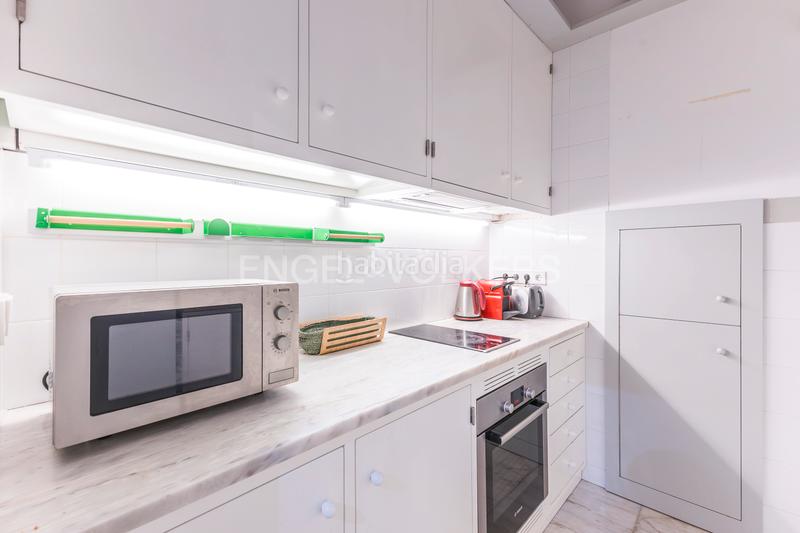Foto c824936d-f5ee-4b63-8b05-be3eb16f8629. Piccolo appartamento con riscaldamento in Cortes-Huertas Madrid