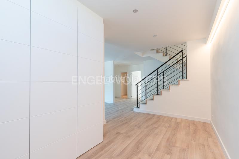 Foto 8b4b184e-4d2e-4893-b211-d46bd111ce92. Location maison avec chauffage parking piscine dans Pozuelo de Alarcón