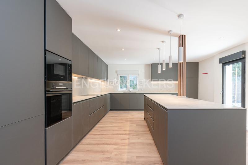 Foto b6c9c6b1-6aa5-4715-be31-89a1e62a19ee. Location maison avec chauffage parking piscine dans Pozuelo de Alarcón