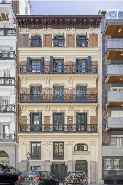 Foto 4530f3d3-3cd5-4e26-93dd-bf3ef162d81c. Apartment with heating in Jerónimos Madrid