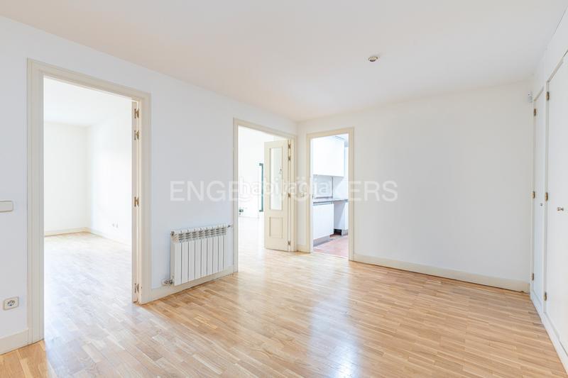 Foto 500c147e-7036-4ff6-a719-705ddf4152aa. Appartement avec chauffage parking piscine dans Valdemarín Madrid