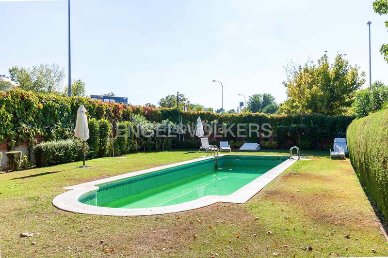 Foto b1cbb92f-45e8-4f04-b893-996af2d9a19d. Appartement avec chauffage parking piscine dans Valdemarín Madrid