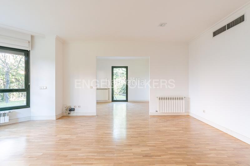 Foto dc3a878e-1a89-4b1c-9192-731981034d3a. Appartement avec chauffage parking piscine dans Valdemarín Madrid