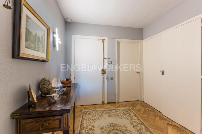 Foto 79e046d3-32bb-4a98-ad14-865379db173b. Apartament amb calefacció aparcament a Ciudad Jardín Madrid